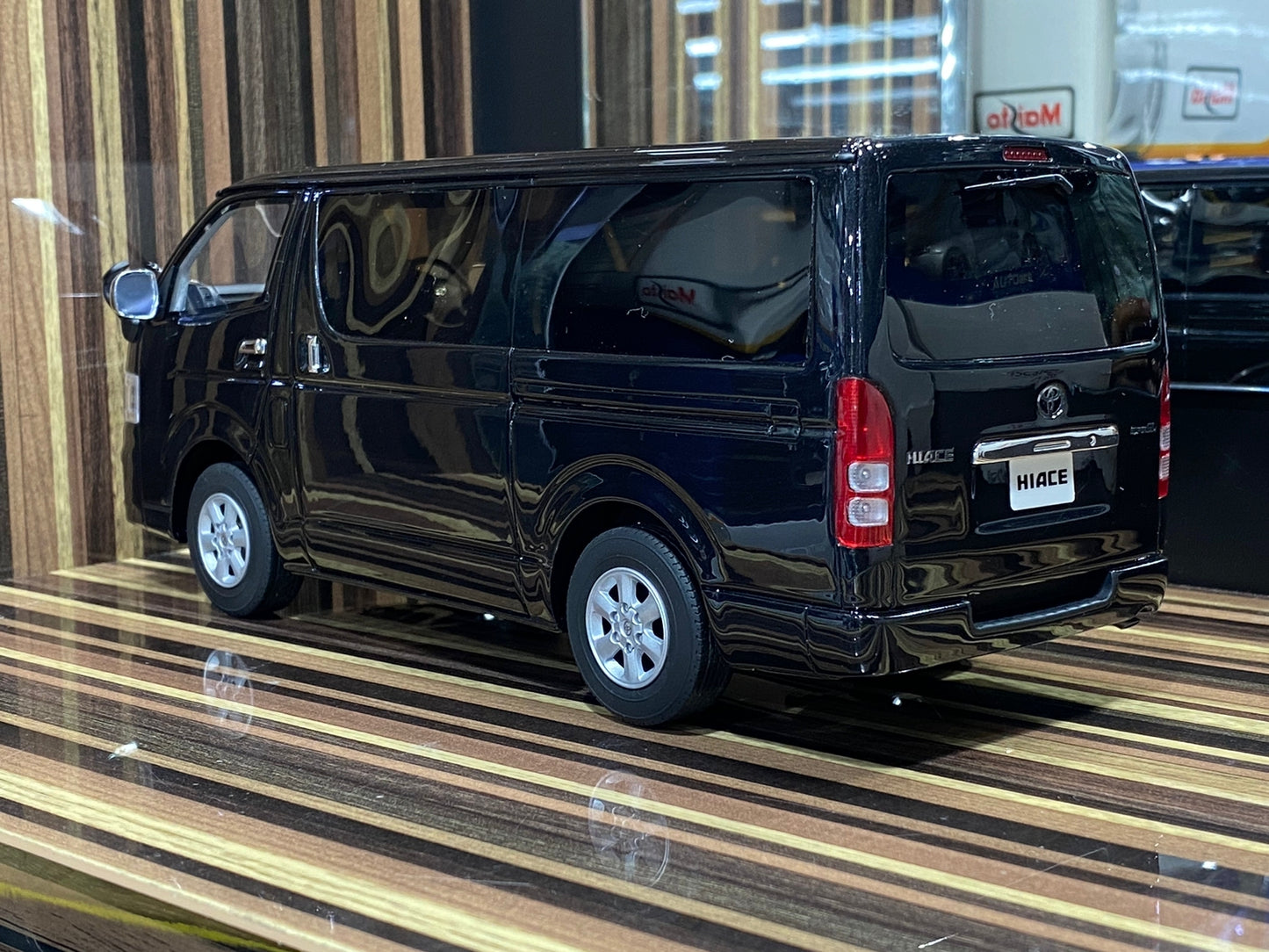 1/18 Diecast Toyota Hiace Black Kyosho samurai Scale Model Car