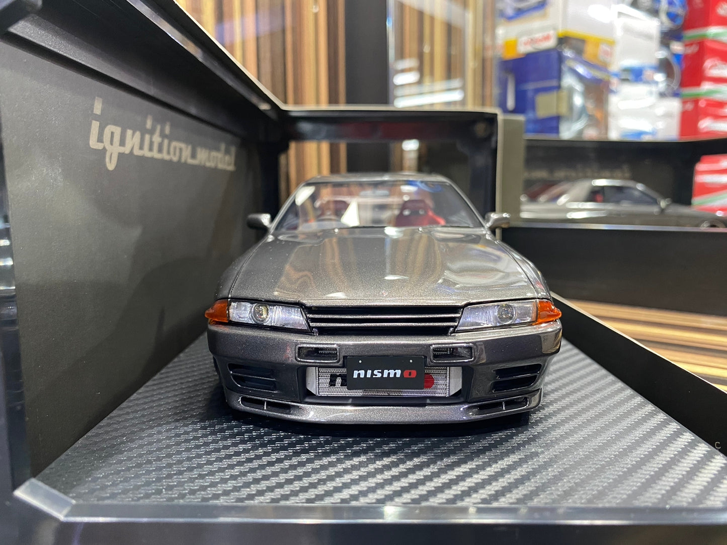 1/18 Diecast Nissan Skyline GT-R R32 Ignition model Miniature Car