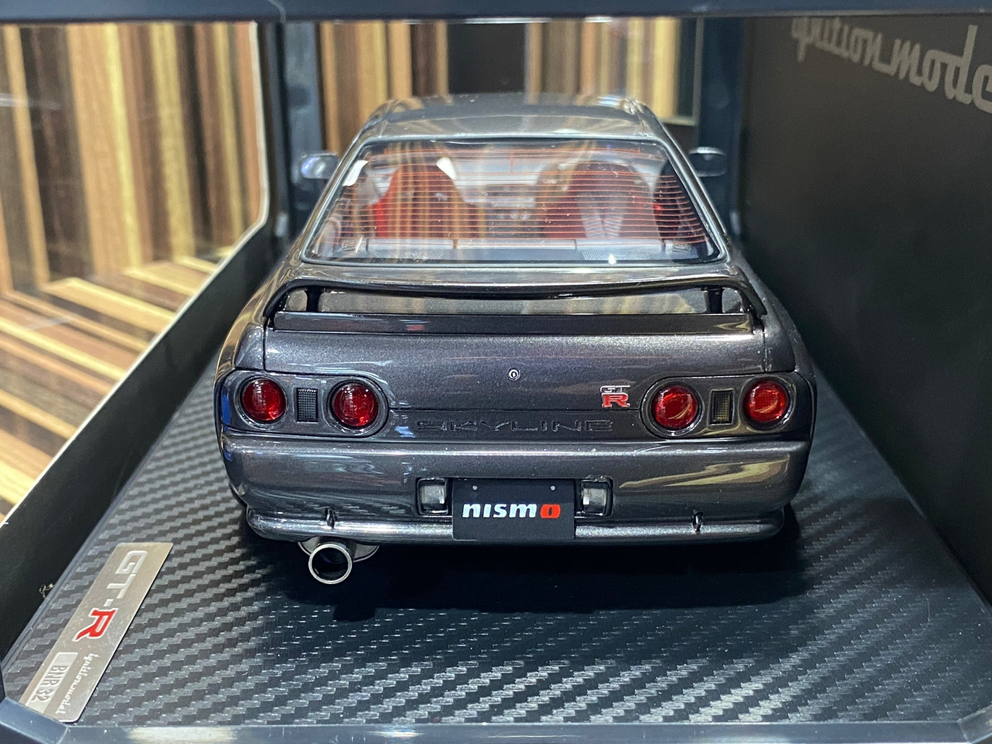 1/18 Diecast Nissan Skyline GT-R R32 Grey Ignition model Miniature Car