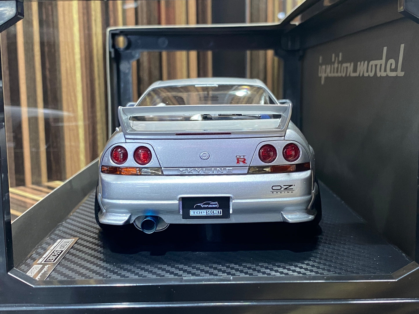 1/18 Diecast Nissan Skyline GT-R R33. Silver Ignition model Miniature Car