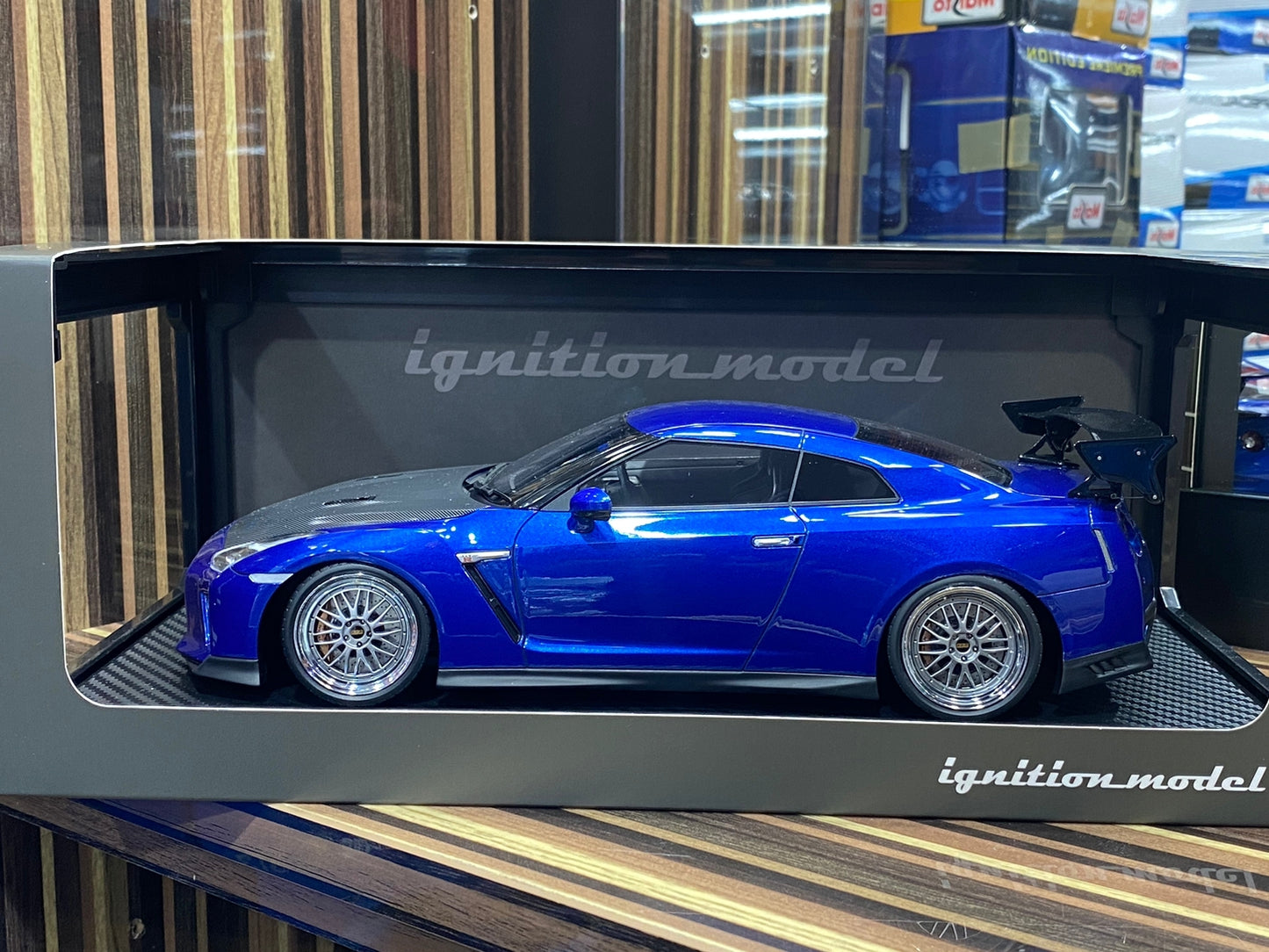 1/18 Diecast Nissan GT-R R35 Blue Ignition model Miniature Car