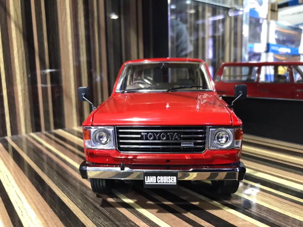 1/18 Diecast Toyota Land Cruiser 60 Red Kyosho Scale Model Car