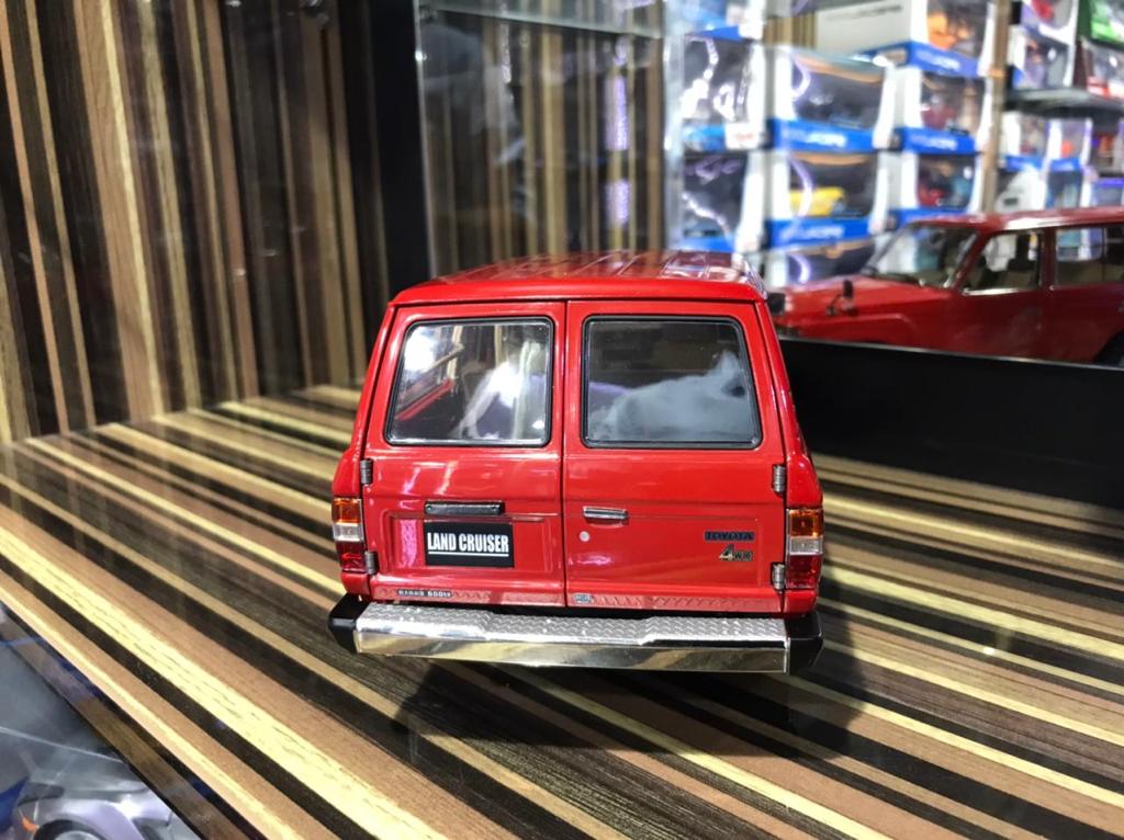 1/18 Diecast Toyota Land Cruiser 60 Red Kyosho Scale Model Car