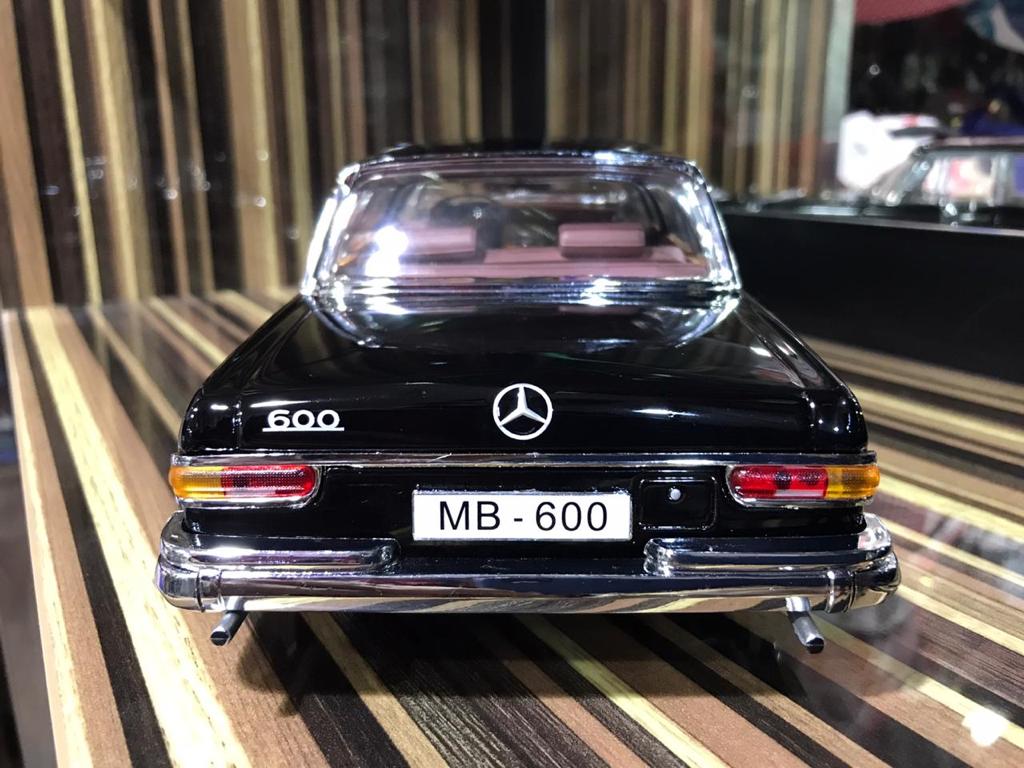 Mercedes-Benz MB600 Sun Star