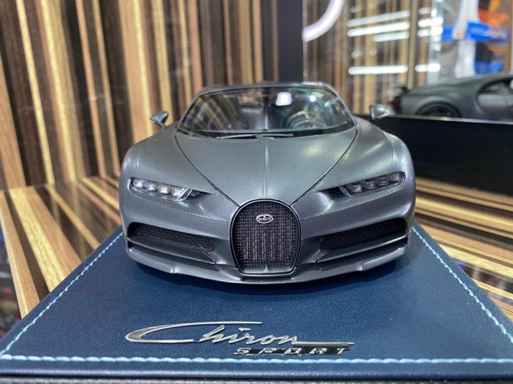 1/18 Resin Bugatti Chiron Sport Carbon by MR Collection
