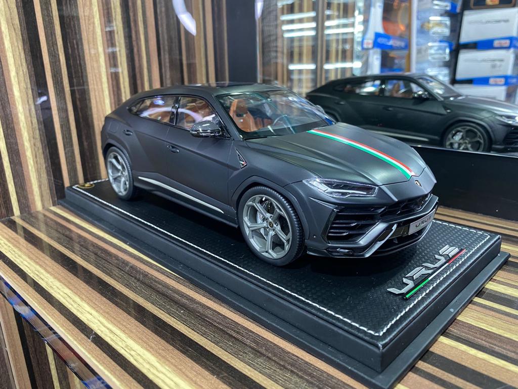 Lamborghini Urus MR