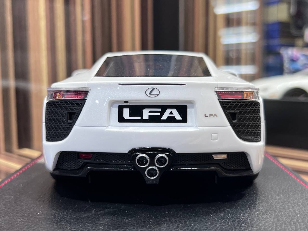 1/18 Diecast Lexus LFA White IVY Models Scale Model Car