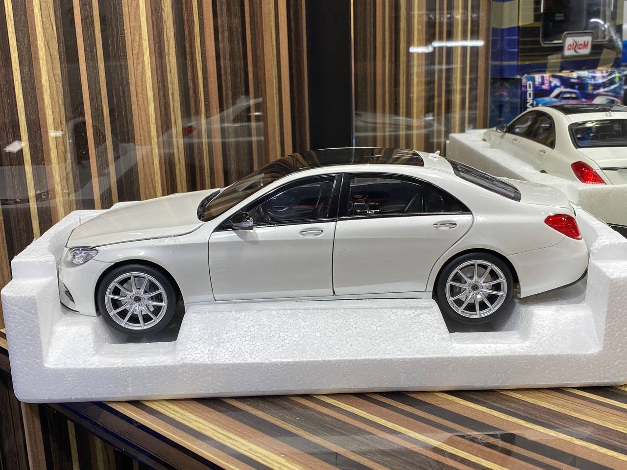 1/18 Diecast Mercedes-Benz S-Class AMG Line 2018 White Norev Scale Model Car