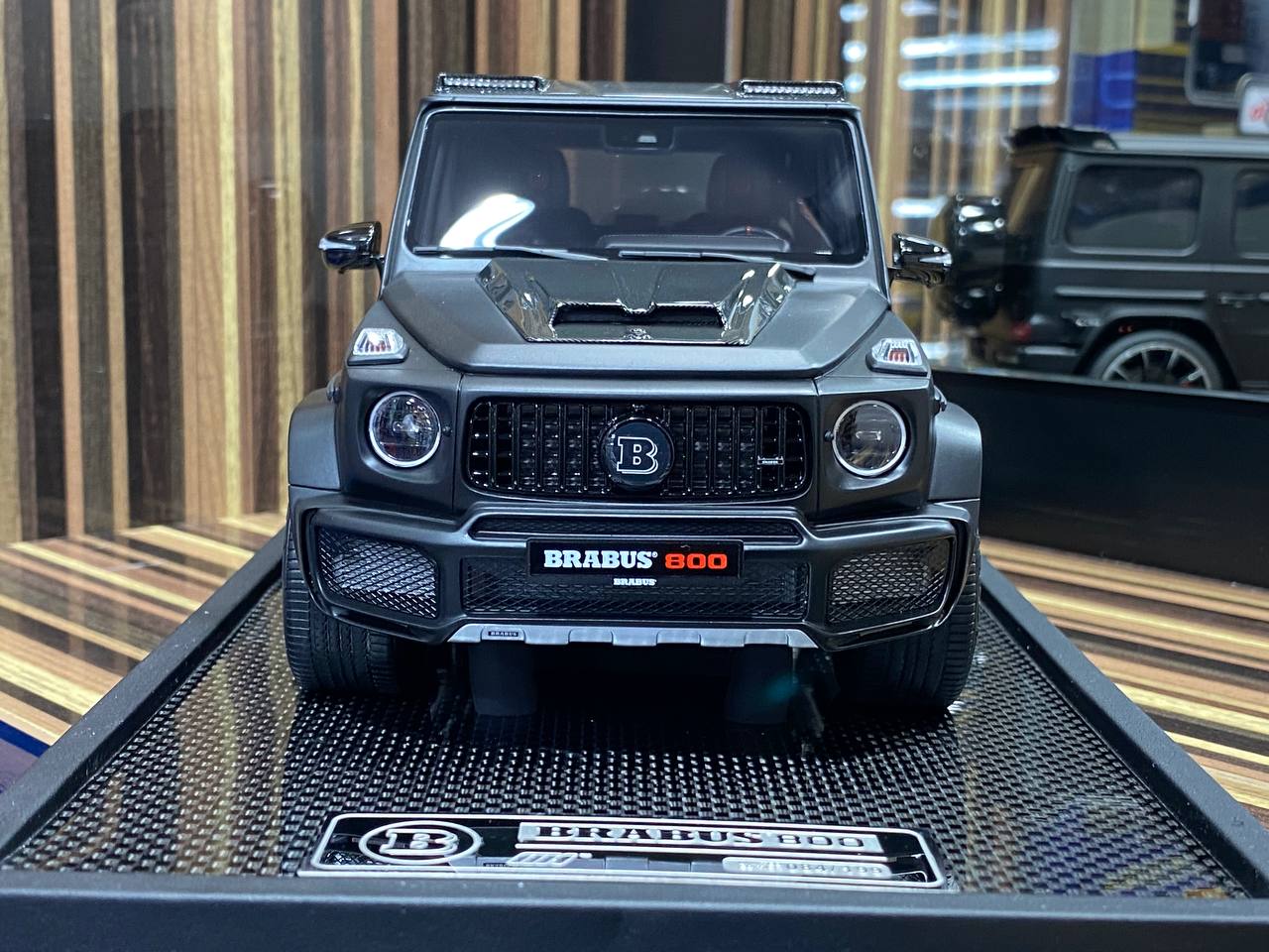 1/18 Resin Mercedes-Benz Brabus 800 Black & Carbon Model Car by Motorhelix