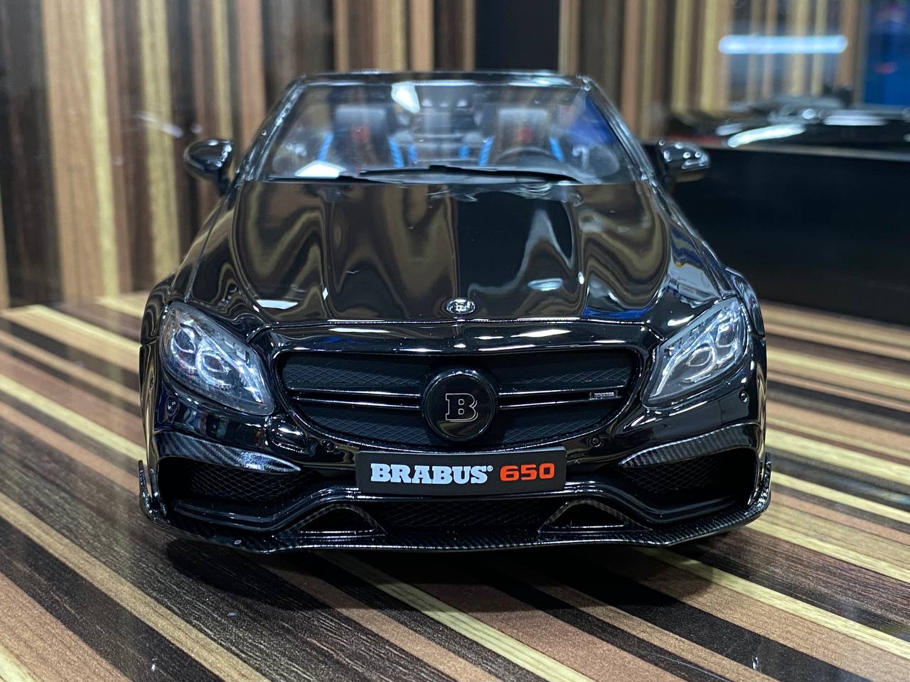 1/18 Diecast Mercedes-Benz Brabus 650 Black GT Spirit Scale Model Car