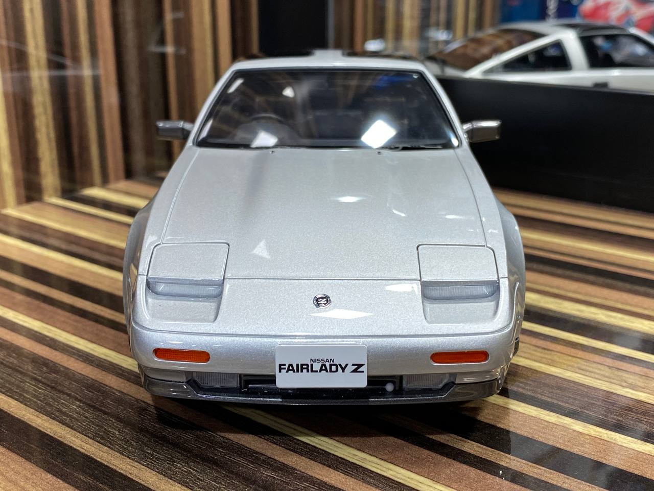 1/18 Diecast Nissan Fairlady Z Kyosho Scale Model Car