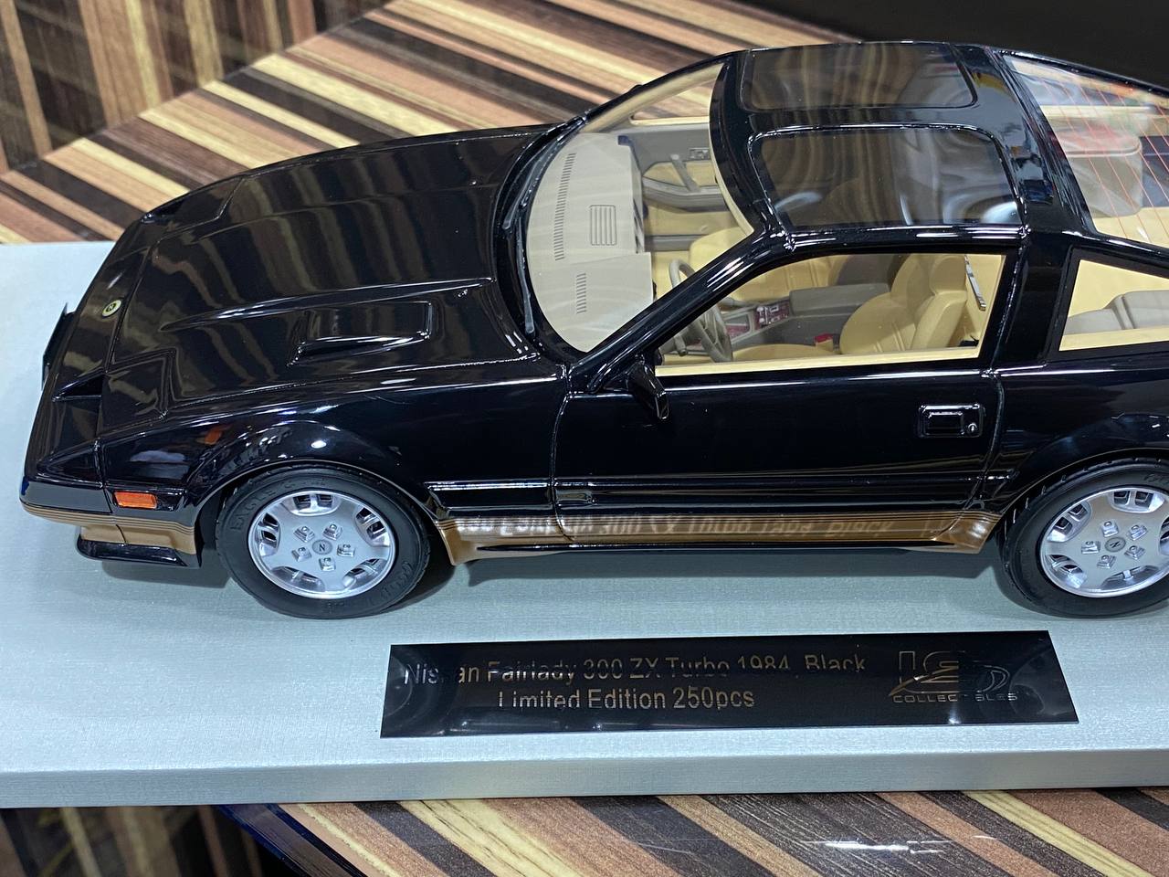 1/18 Diecast Nissan 300 ZX Turbo LCD Scale Model Car