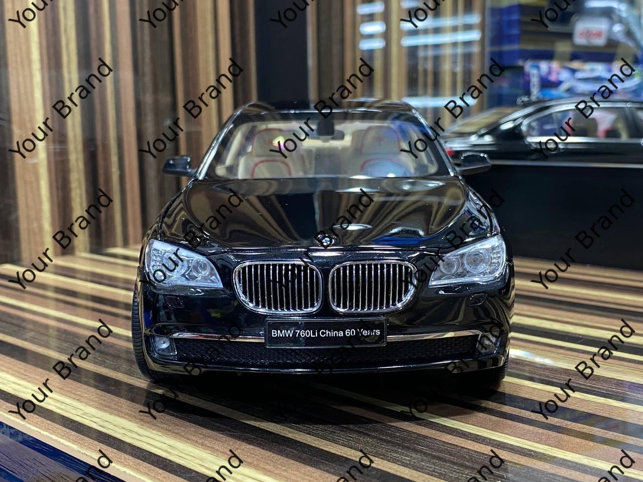 1/18 Diecast BMW 760Li Kyosho Scale Model Car - Diecast model car by dturman.com - Kyosho