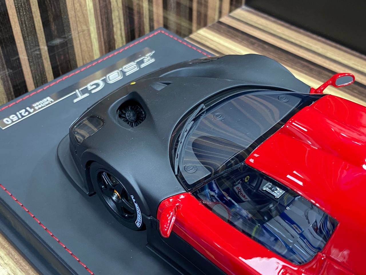 1/18 Diecast Miniature Ferrari F50 GT Black & Red Autobarn Model Car