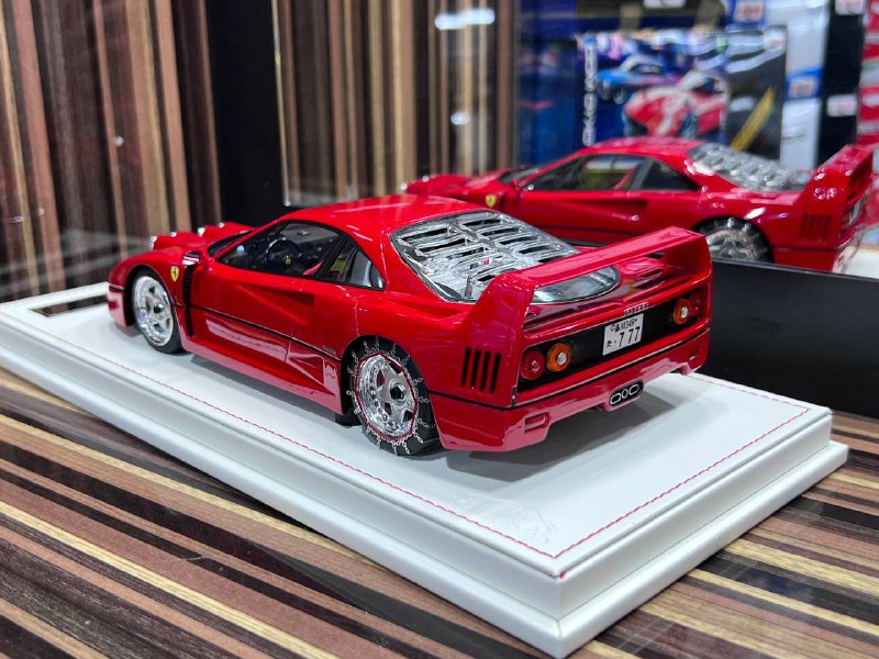 1/18 Ferrari F40 Red Model Car by VIP Models