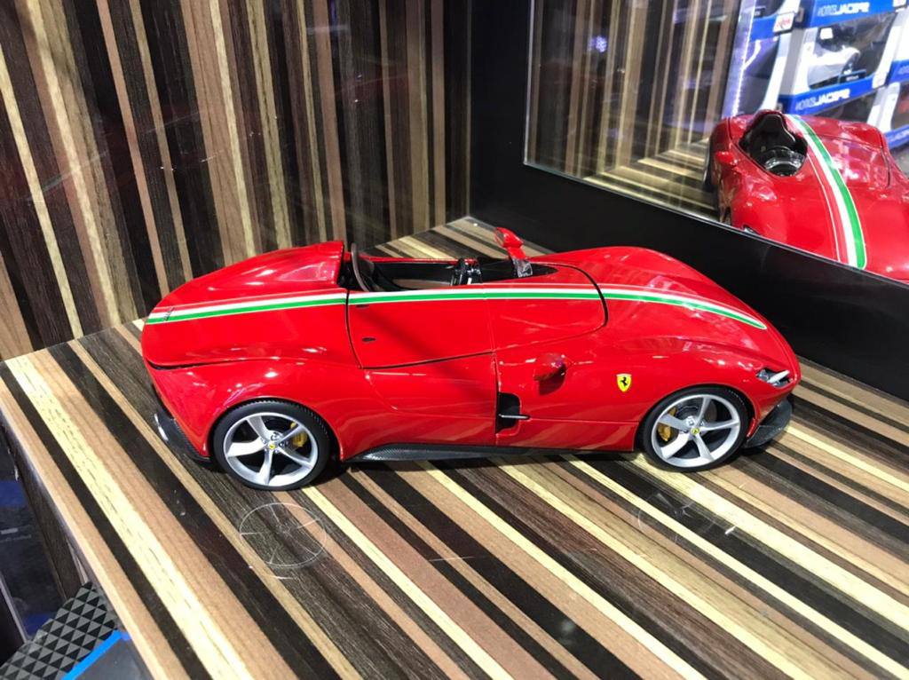 1/18 Diecast Ferrari Monza SP1 Bburago Scale Model Car