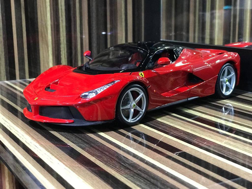 1/18 Diecast Ferrari LaFerrari Bburago Scale Model Car