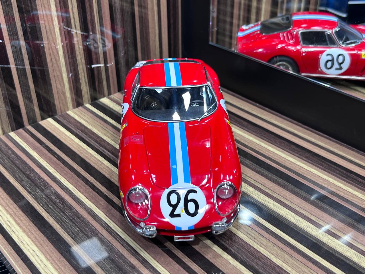 1/18 Diecast Miniature Ferrari 275 GTB/C 24h France 1966 CMC Red Model Car