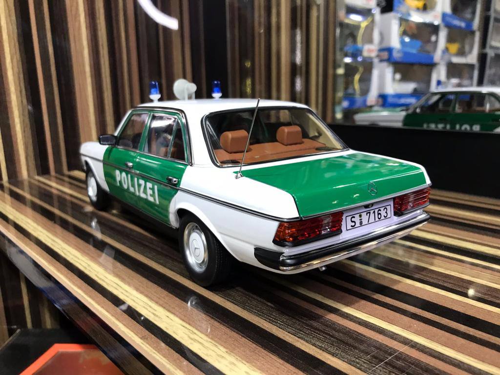 1/18 Diecast Mercedes-Benz 200 Polizei White & Green Norev Scale Model Car