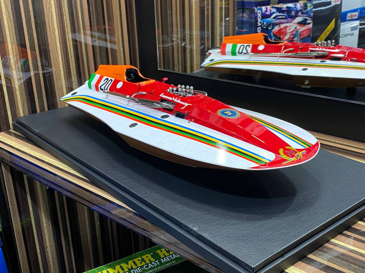 1/18 Diecast Molinari 4 Punti MotorBoat BBR Red & White Scale Model Car