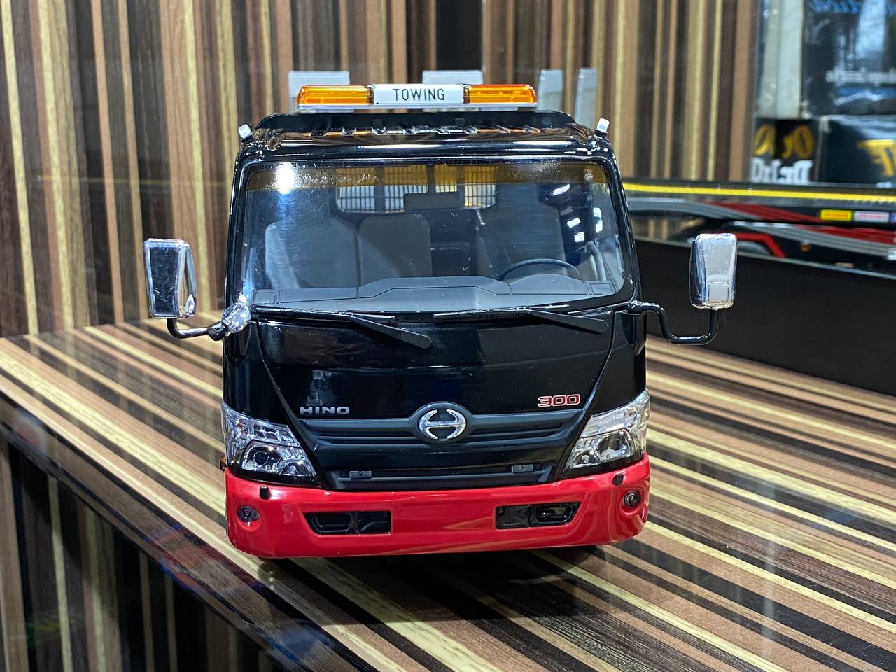 1/18 Diecast Hino 300 SF Express Flatbed Tow Truck Black by TINY