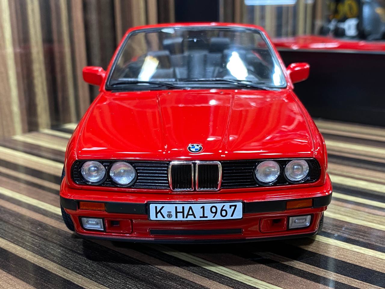 1/18 Diecast BMW 318i Cabriolet Red Norev Scale Model Car
