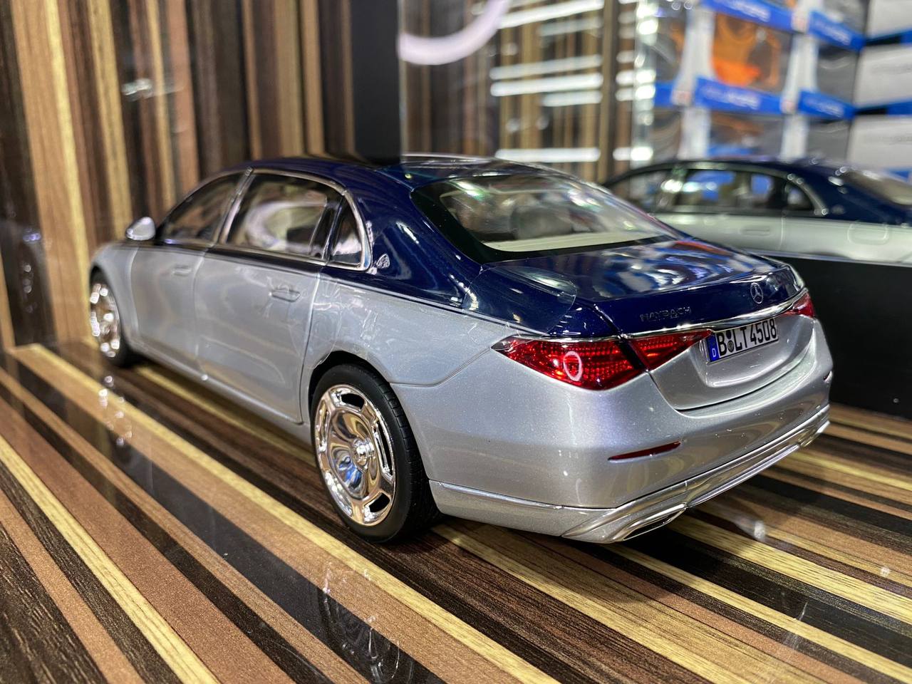 1/18 Diecast Mercedes-Maybach S-Class Silver & Blue Norev Scale Model Car