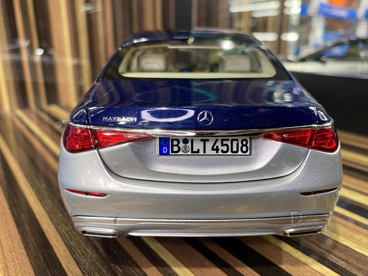 1/18 Diecast Mercedes-Maybach S-Class Silver & Blue Norev Scale Model Car