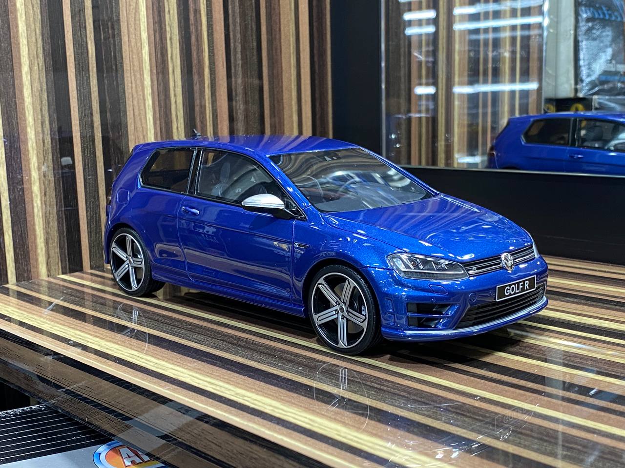1/18 Resin Volkswagen Golf R 7R Otto Blue Model Car –