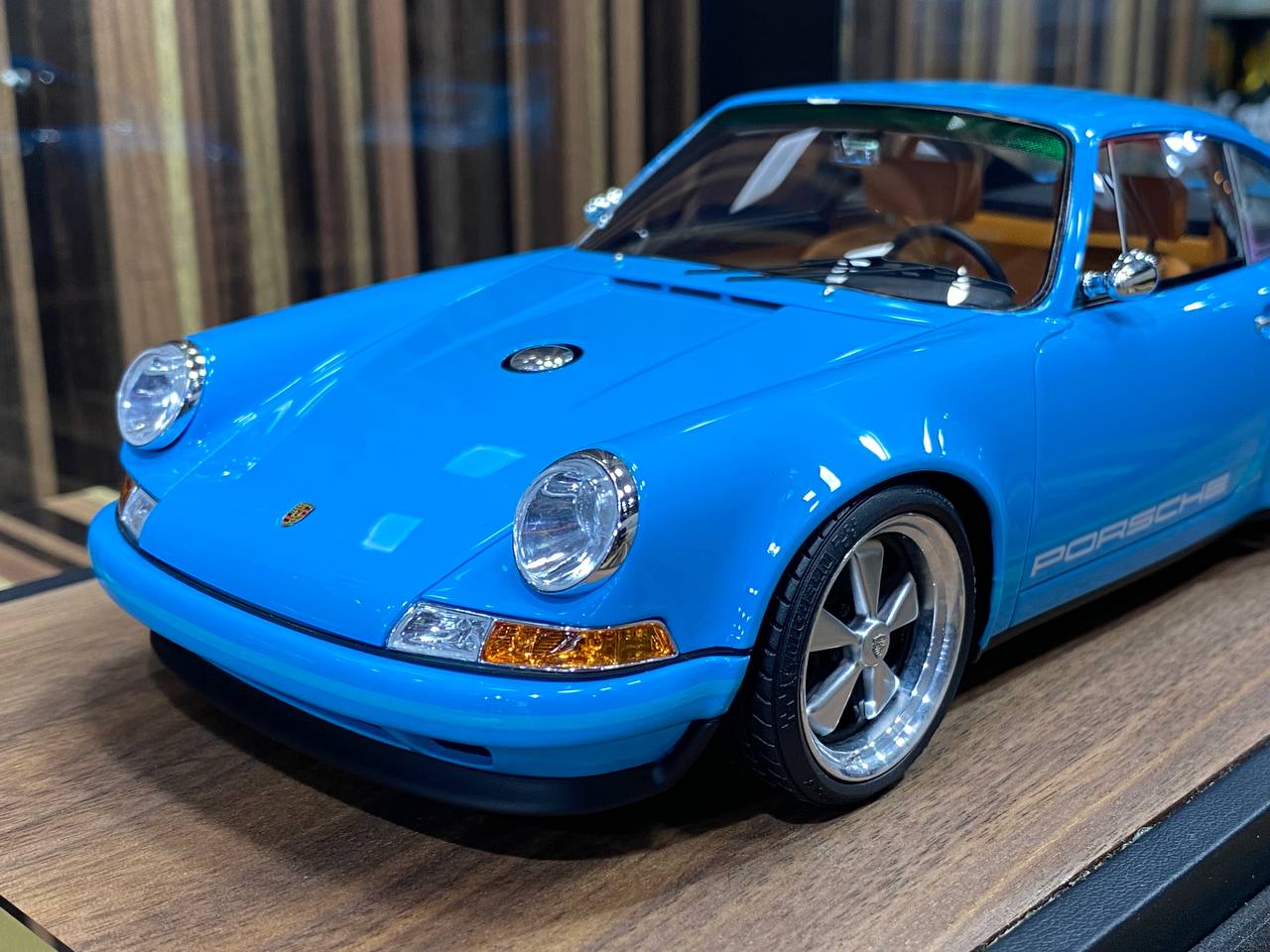 Porsche Singer 911 Timothy&Pierre