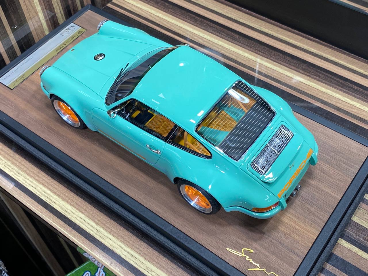 Porsche Singer 911 Timothy&Pierre