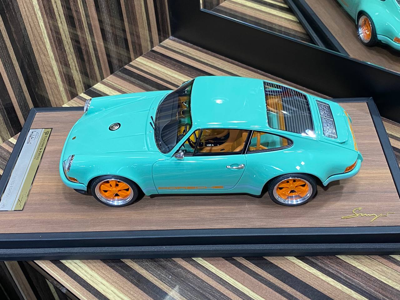 Porsche Singer 911 Timothy&Pierre