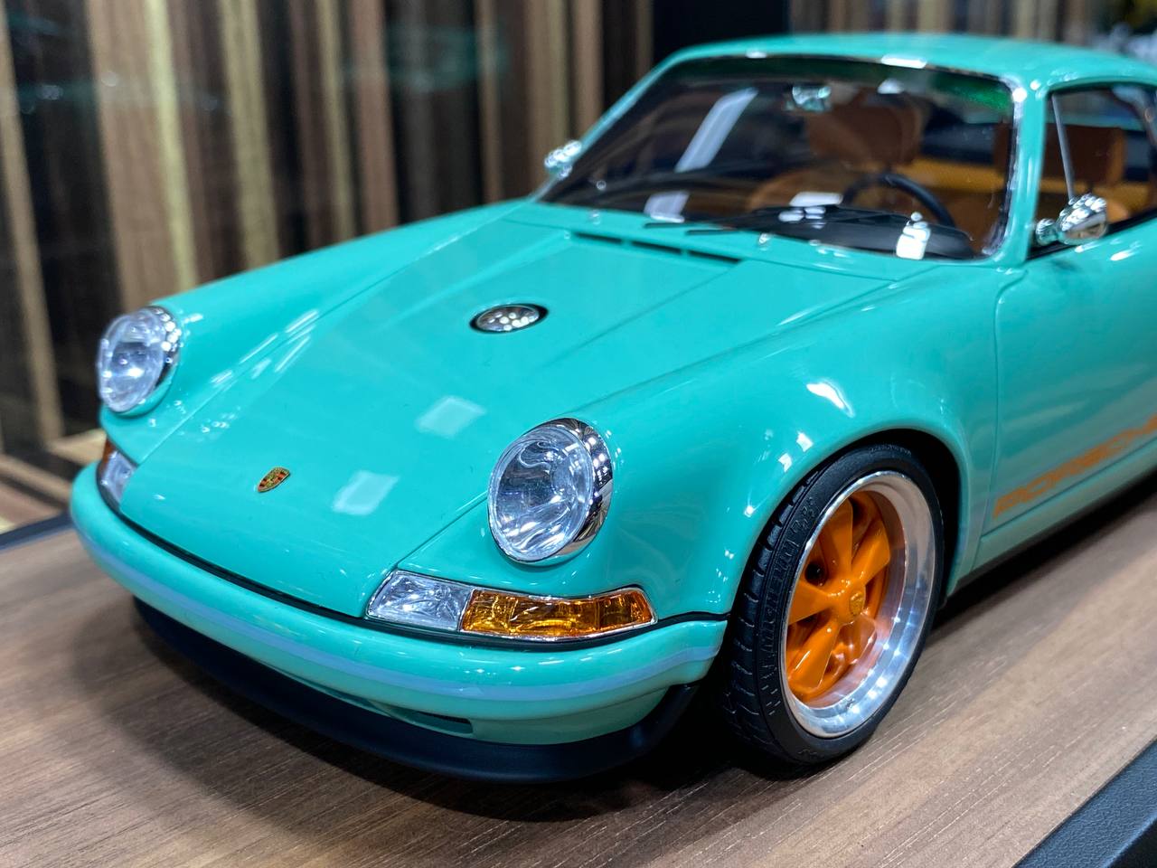 Porsche Singer 911 Timothy&Pierre
