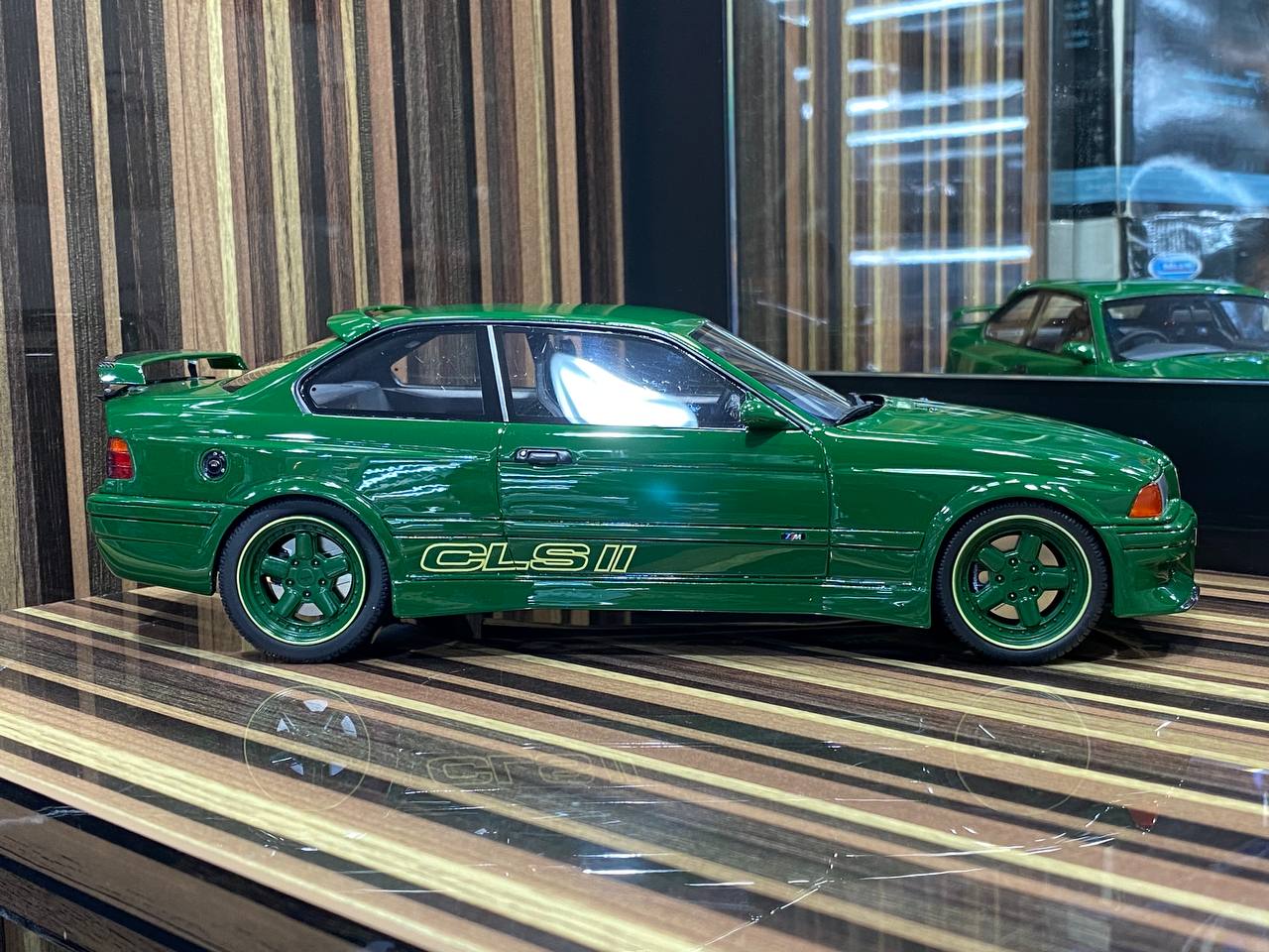 1/18 Resin BMW E36 CLS Green Model Car by Otto