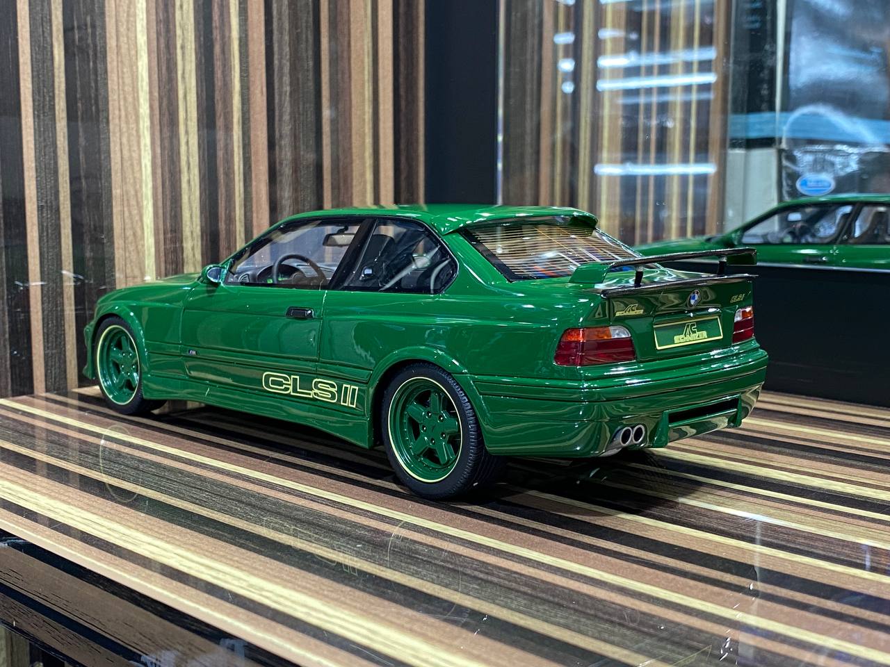 1/18 Resin BMW E36 CLS Green Model Car by Otto