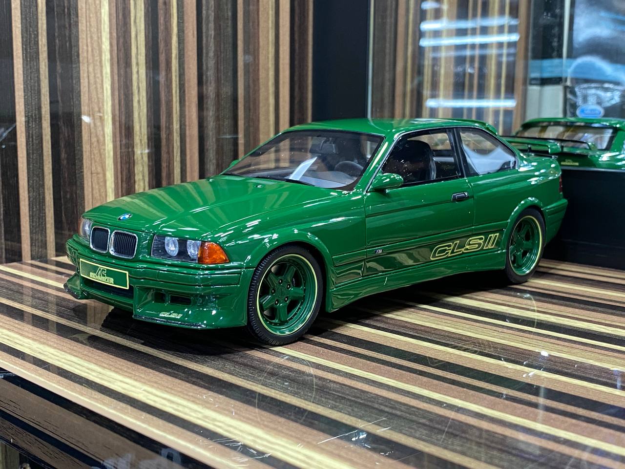 1/18 Resin BMW E36 CLS Green Model Car by Otto