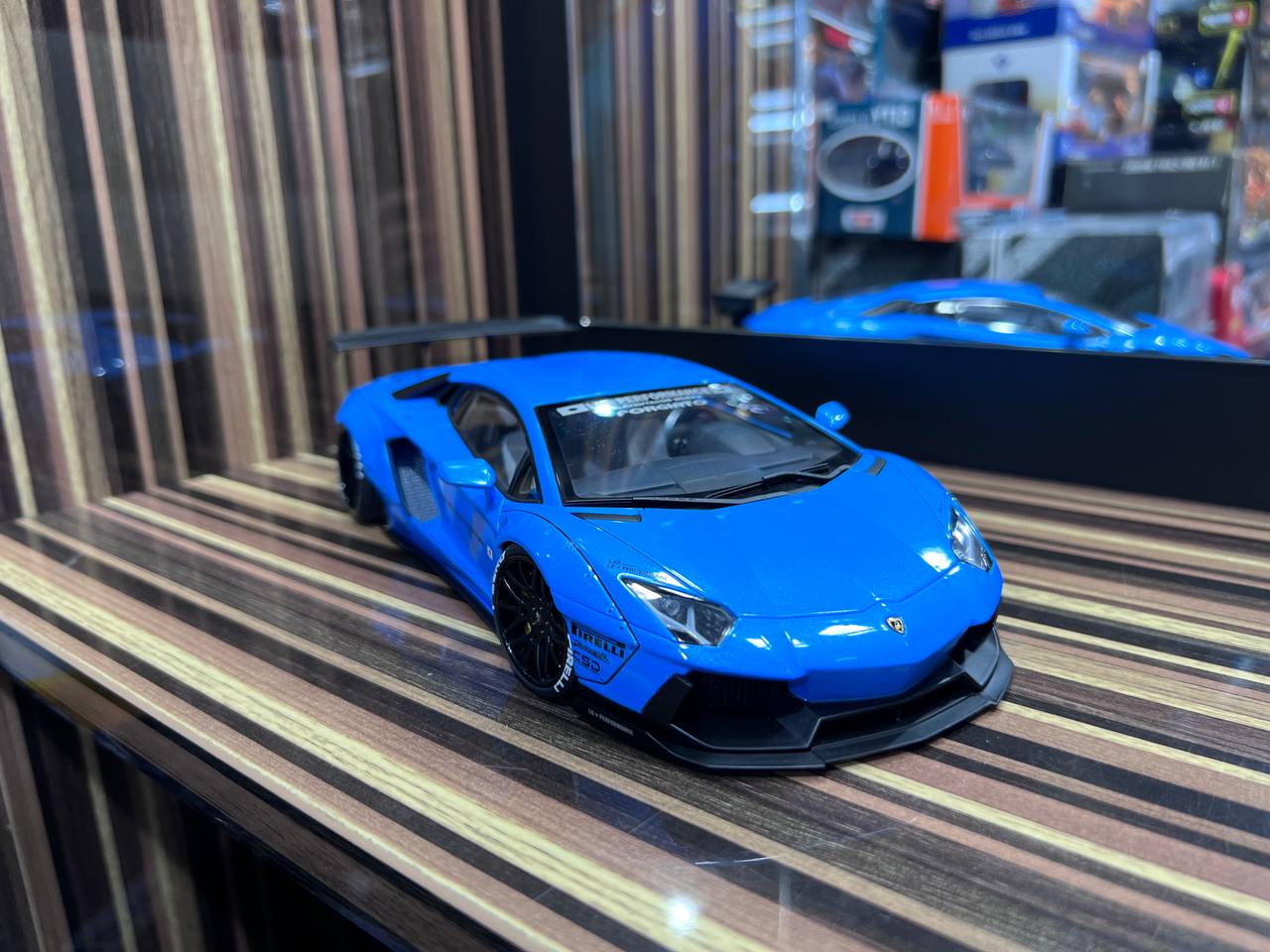 1/18 Diecast Lamborghini Aventador LBWK Sky Blue AutoArt Scale Model Car