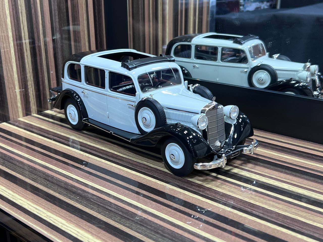 1/18 Resin Mercedes-Benz 260D Pullman 1936 Grey Model Car by Triplenine