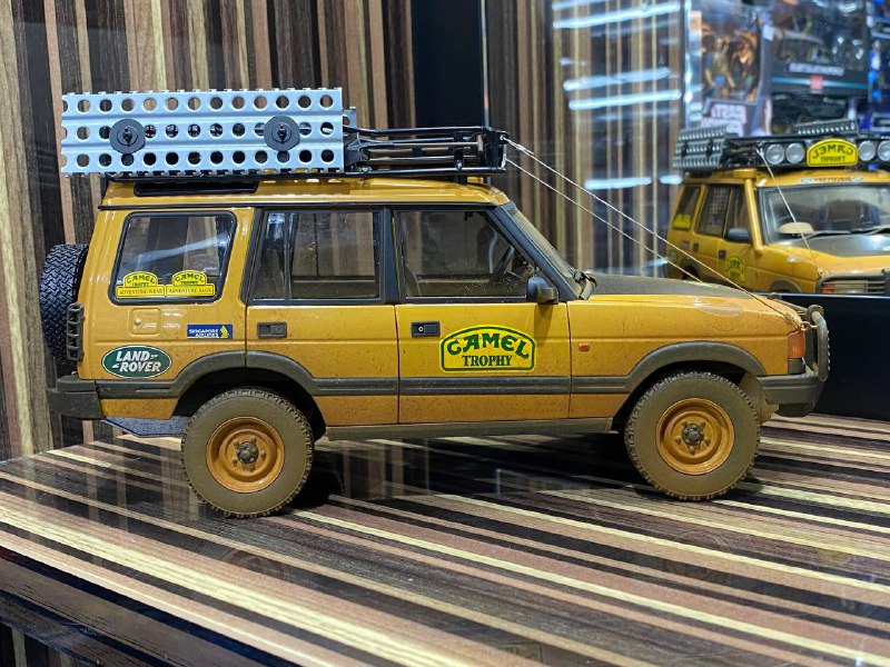 Land Rover Discovery Series 1 "Camel Trophy Kalimantan 1996" Dirt Version Almost Real