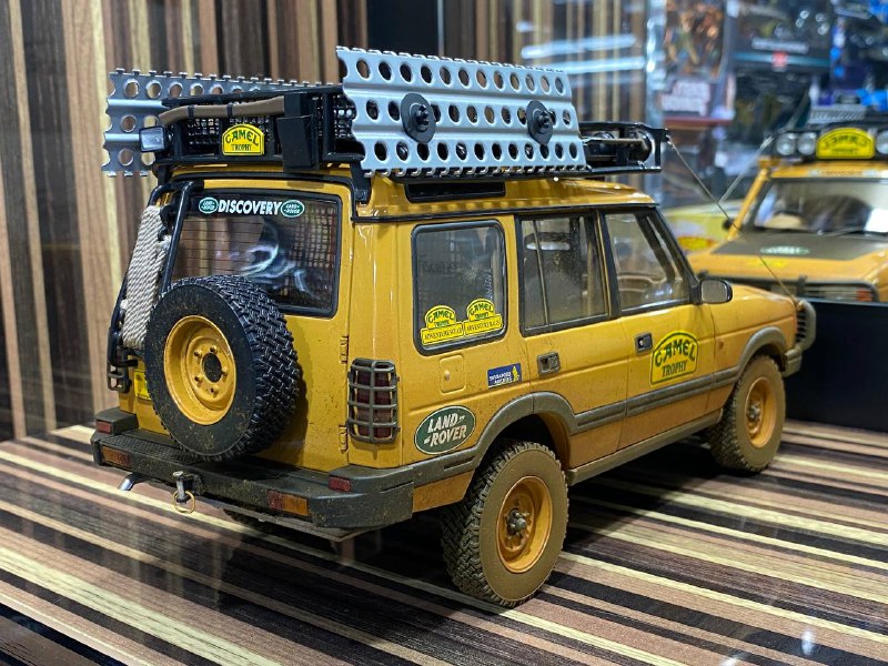 Land Rover Discovery Series 1 "Camel Trophy Kalimantan 1996" Dirt Version Almost Real
