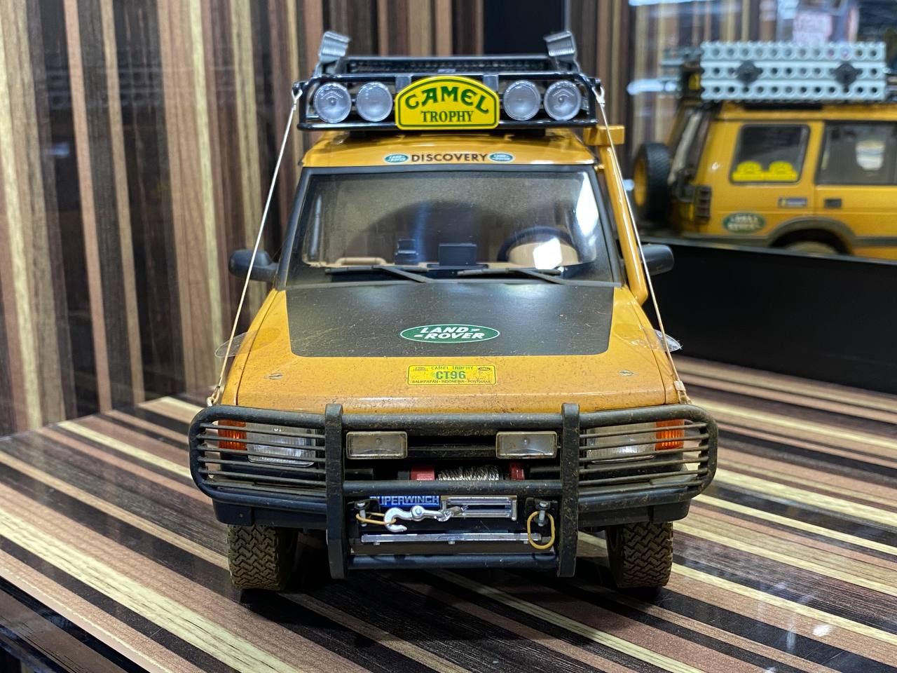 Land Rover Discovery Series 1 "Camel Trophy Kalimantan 1996" Dirt Version Almost Real