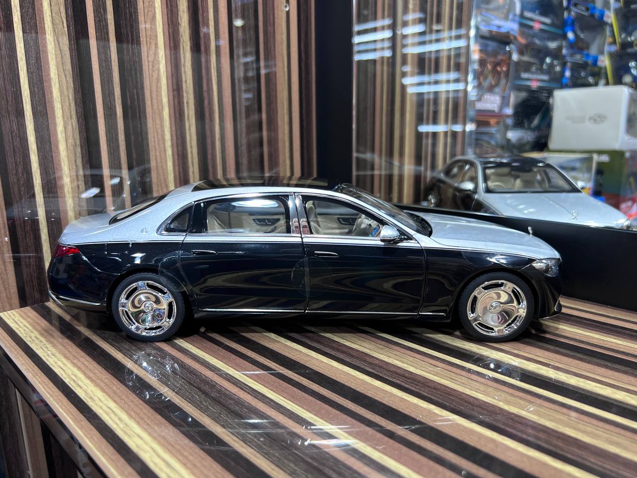1/18 Diecast Mercedes-Maybach S-Class 2021 Silver & Black Norev Scale Model Car