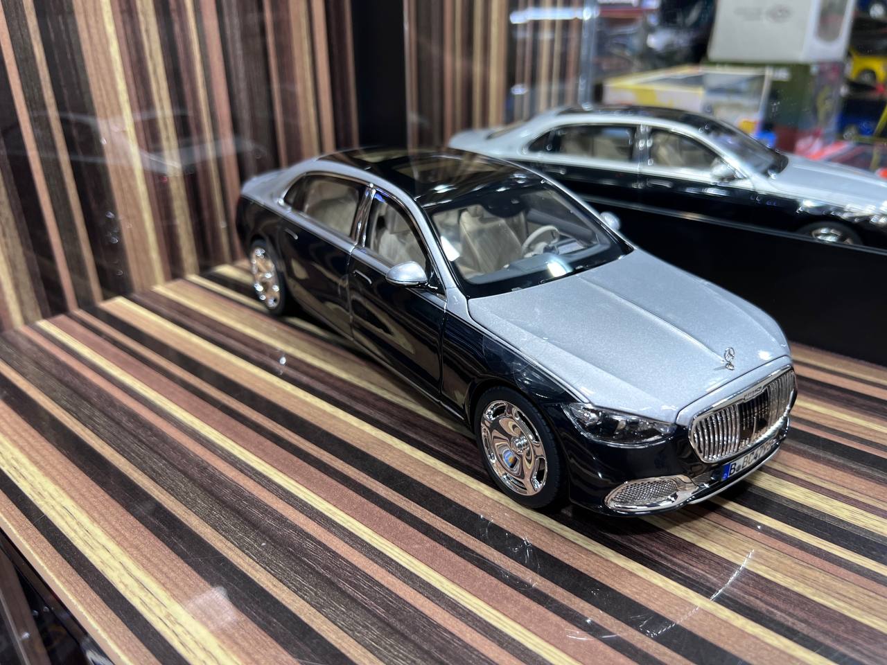 1/18 Diecast Mercedes-Maybach S-Class 2021 Silver & Black Norev Scale Model Car