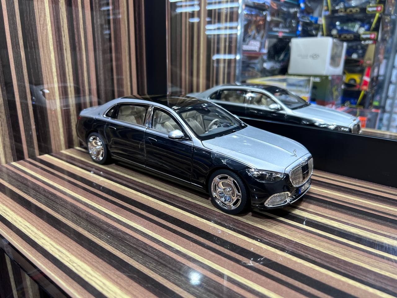 1/18 Diecast Mercedes-Maybach S-Class 2021 Silver & Black Norev Scale Model Car