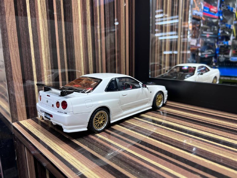 Nissan Skyline GT-R R34 Nismo Z-tune MotorHelix