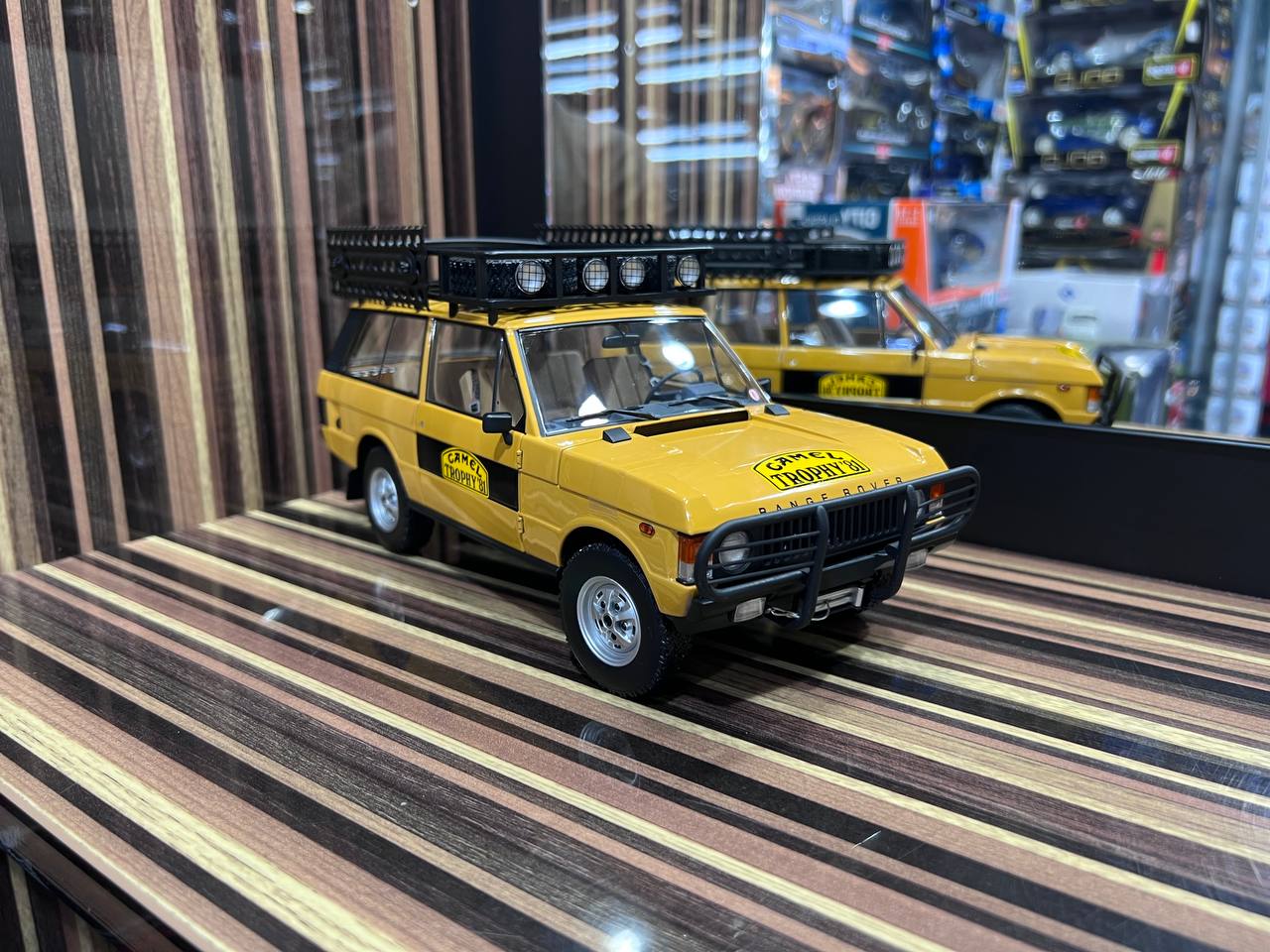 Land Rover Range Rover "Camel Trophy Sumatra 1981" Almost Real