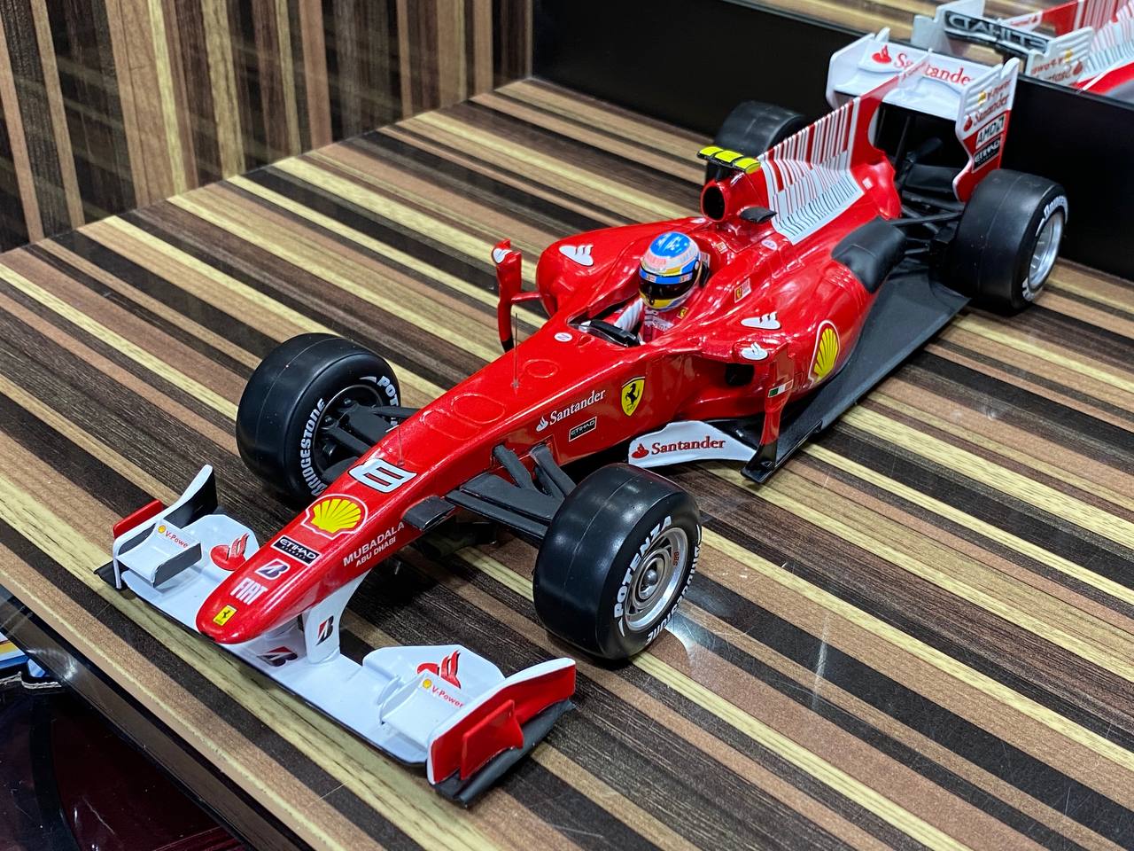 1/18 Diecast F10 Bahrain GP Edition F. Alonso Formula 1 Red Model Car by Hot Wheels