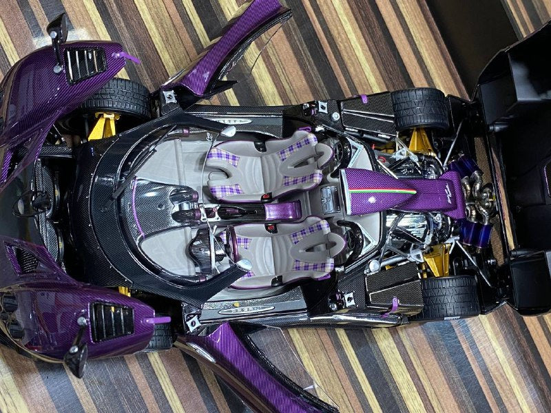 Pagani Zonda HP Barchetta LCD