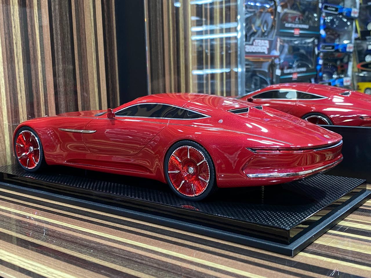 1/18 Mercedes-Maybach Vision 6 Red Model Car by Schuco
