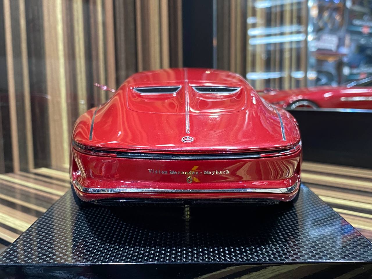 1/18 Mercedes-Maybach Vision 6 Red Model Car by Schuco